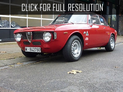 Alfa Romeo 1300 GT