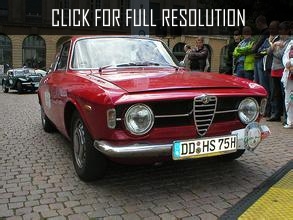 Alfa Romeo 1300 GT
