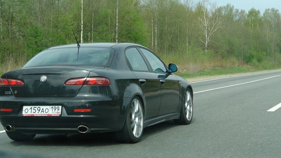 Alfa Romeo 159 TI black