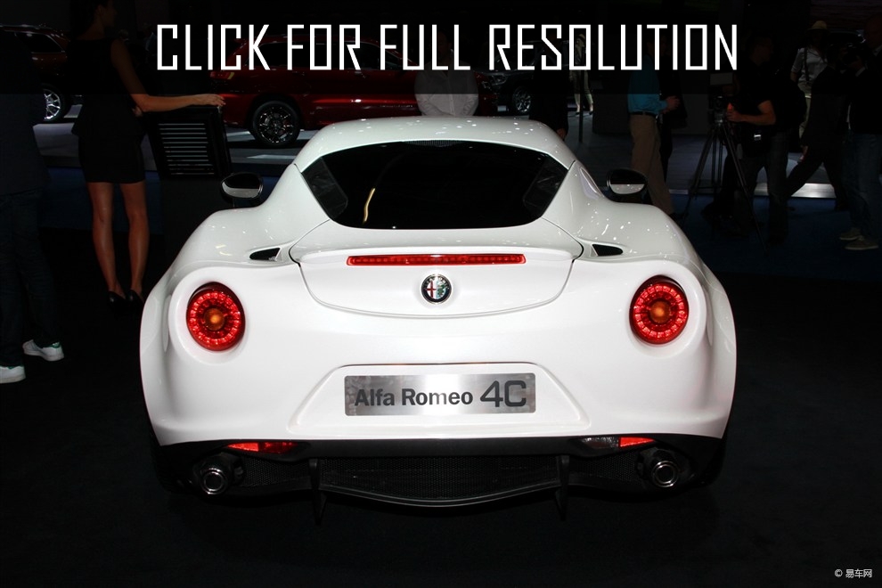 Alfa Romeo 4C White