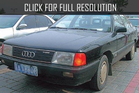 Audi 100 18