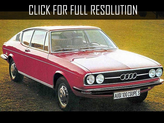 Audi 100 C1