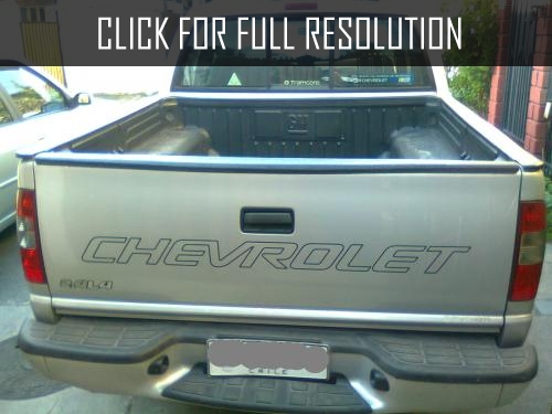 Chevrolet Apache 2000