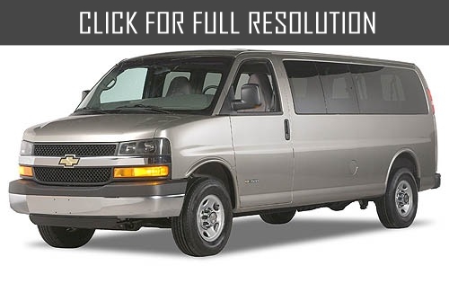 Chevrolet Express 15 Seater