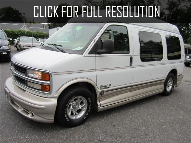 Chevrolet Van Express 2000