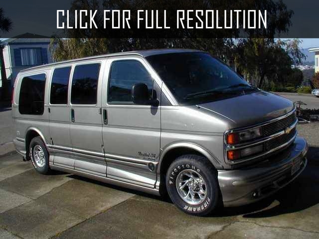 Chevrolet Van Express 2000