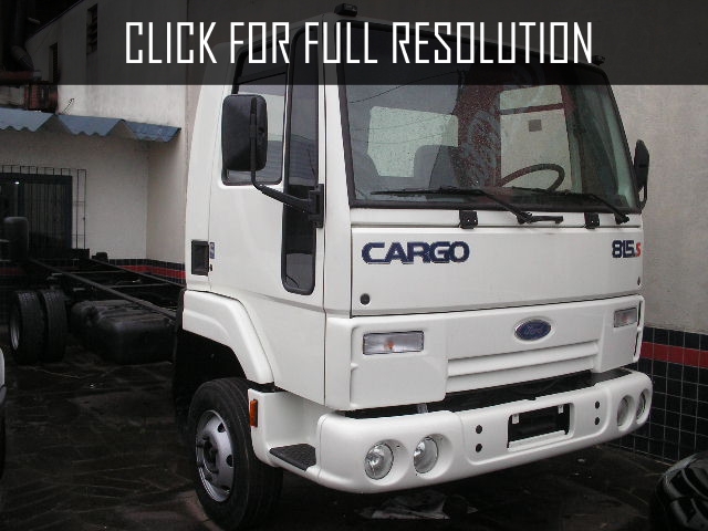 Ford Cargo 0811