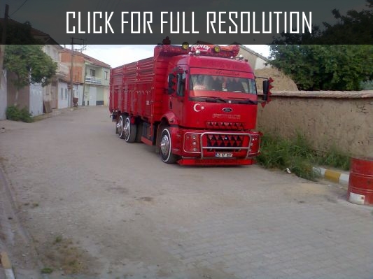 Ford Cargo 3230
