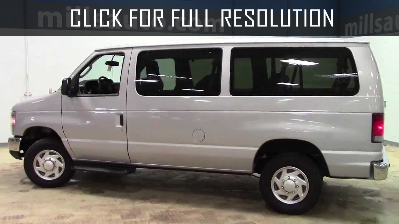 Ford Econoline 15 Passenger Van