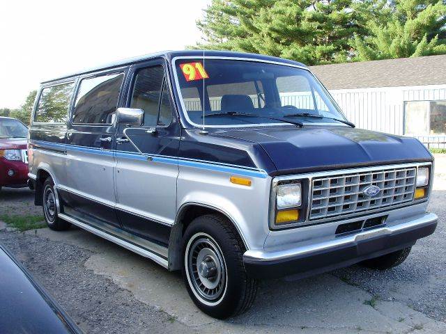 Ford Econoline Club Wagon