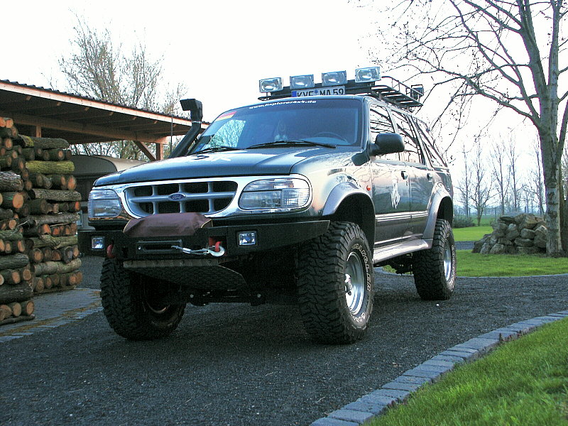 Ford Explorer Off Road