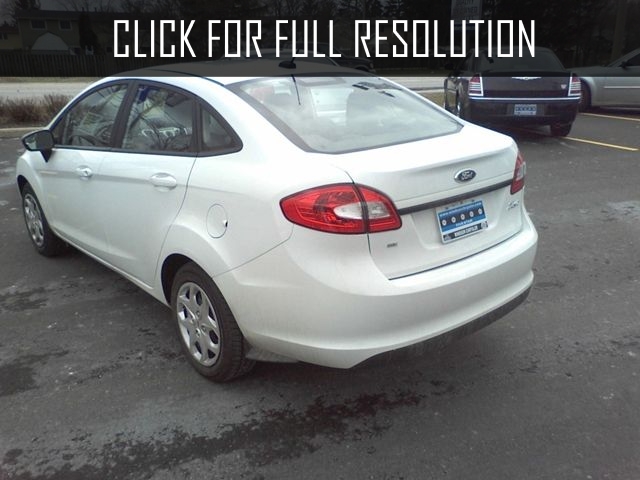 Ford Fiesta White 2013