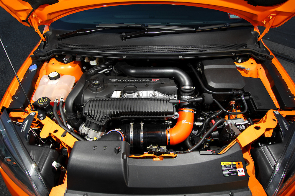 Ford Focus ST Turbo Photo Gallery 4 9