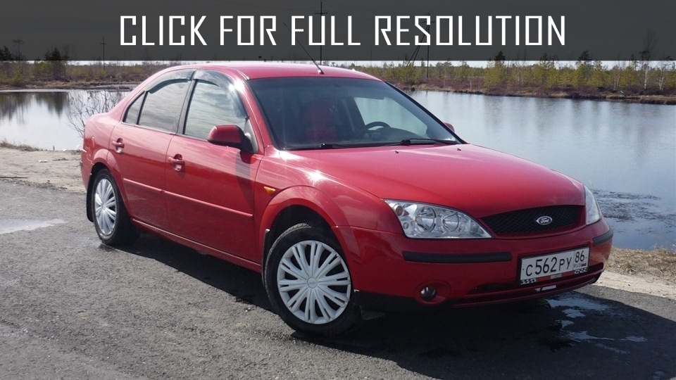 Ford Mondeo Red