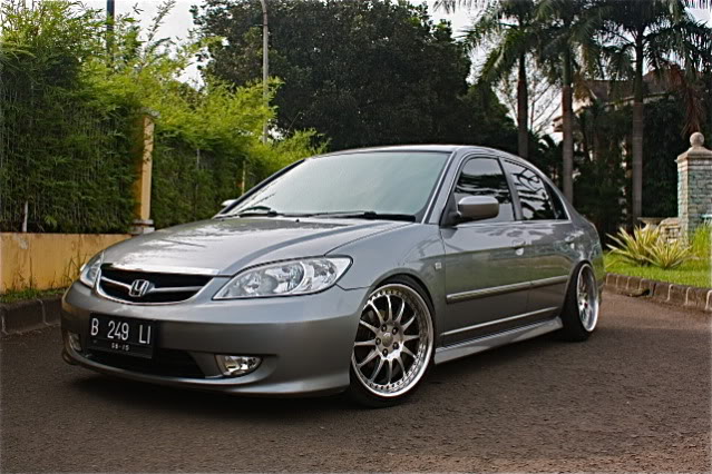 Honda Civic 7th Gen