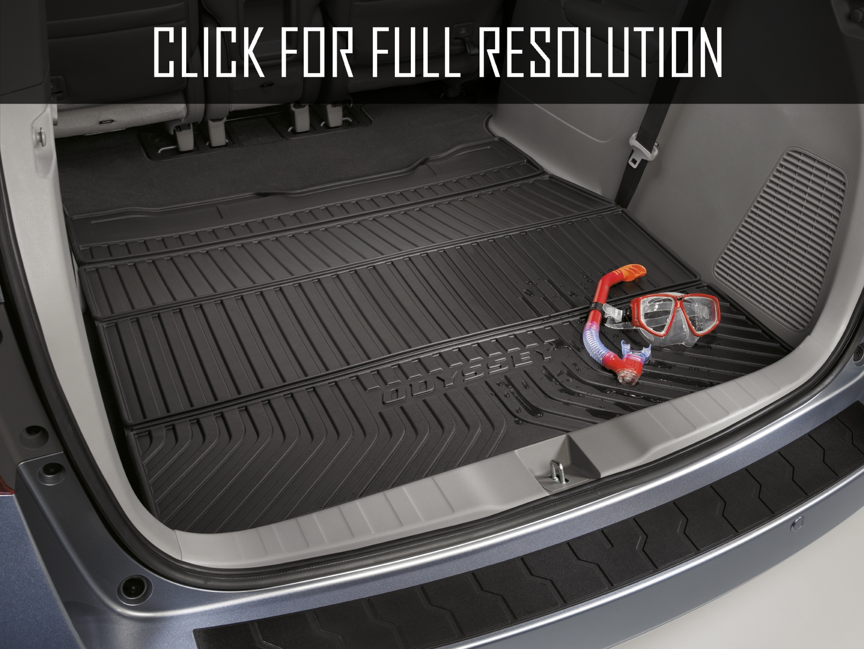 Honda CR-V cargo mat