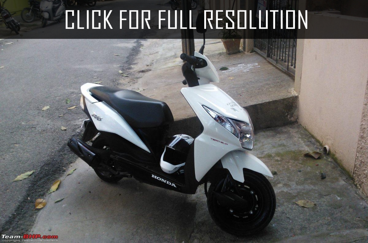 Honda Dio White Reviews Prices Ratings With Various Photos