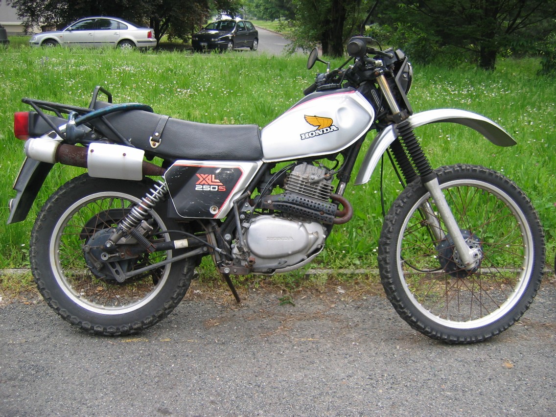 Honda sl250