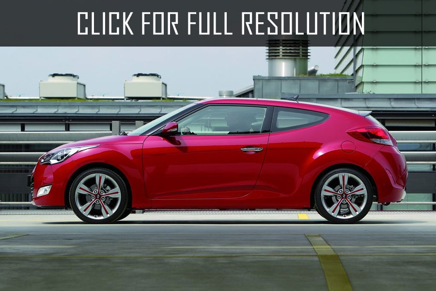 Hyundai Accent Veloster Red