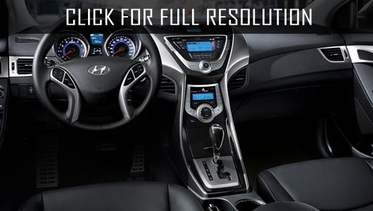 Hyundai Elantra 1.8 At
