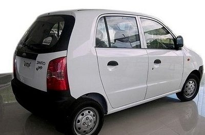 Hyundai Santro Xing White