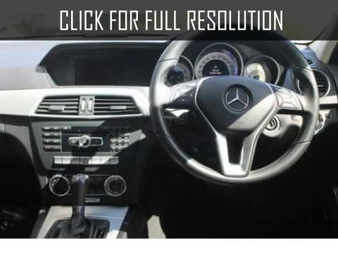 Mercedes Benz C200 Avantgarde 2012