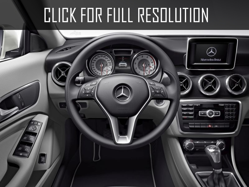 Mercedes Benz Cla 180 2015