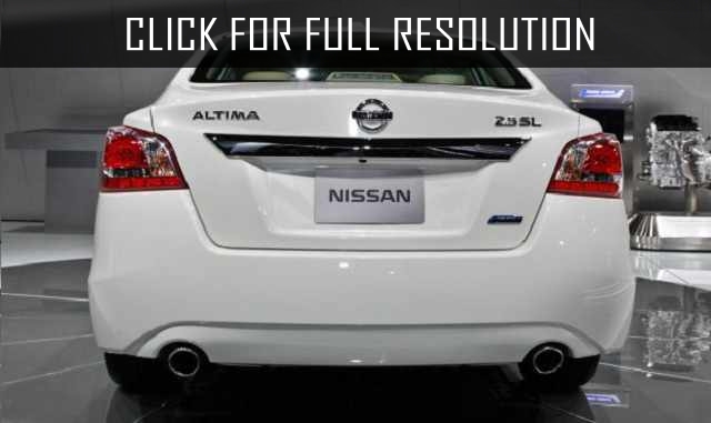 Nissan Altima Hybrid 2015