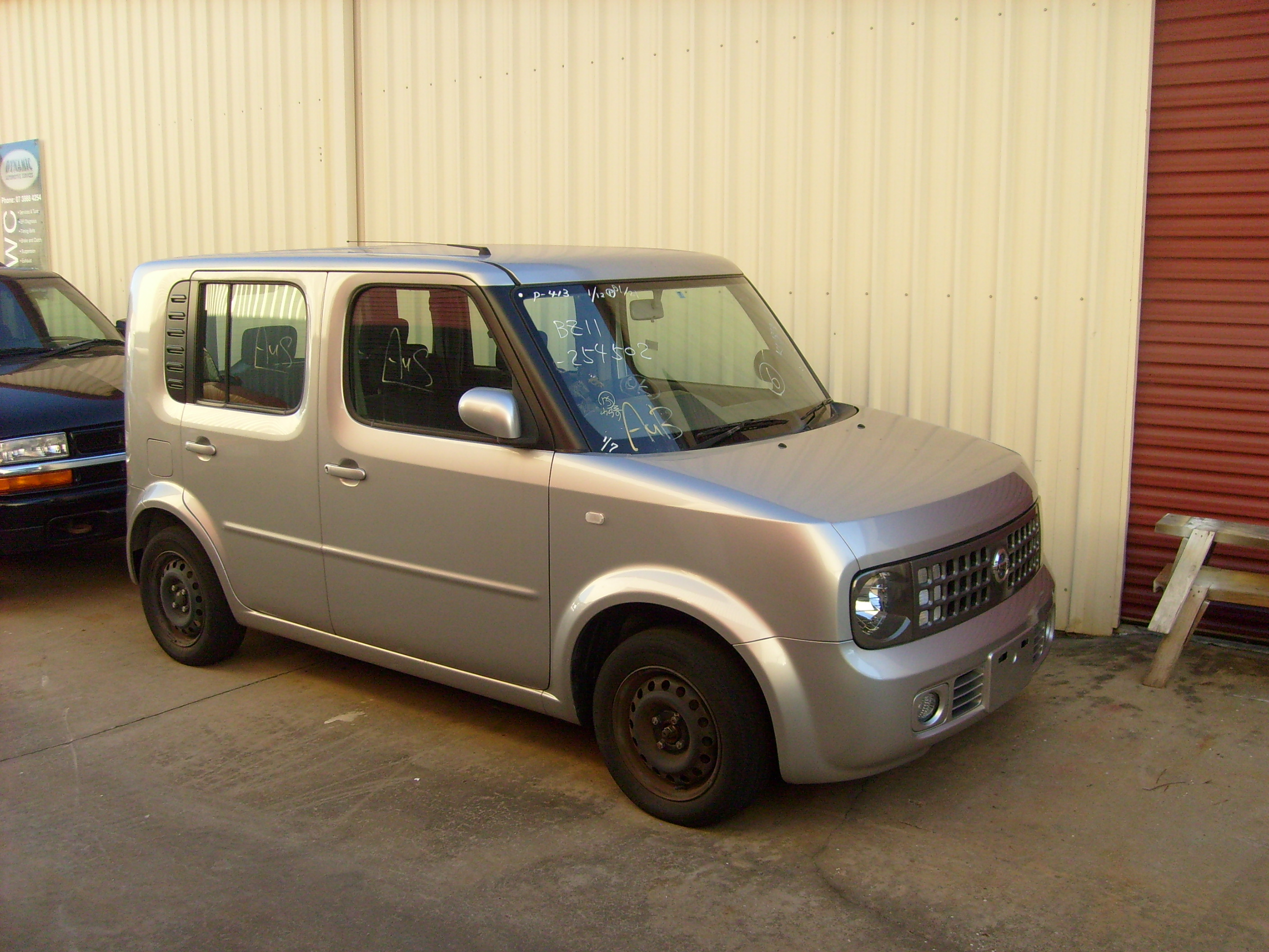 Nissan Cube Z11