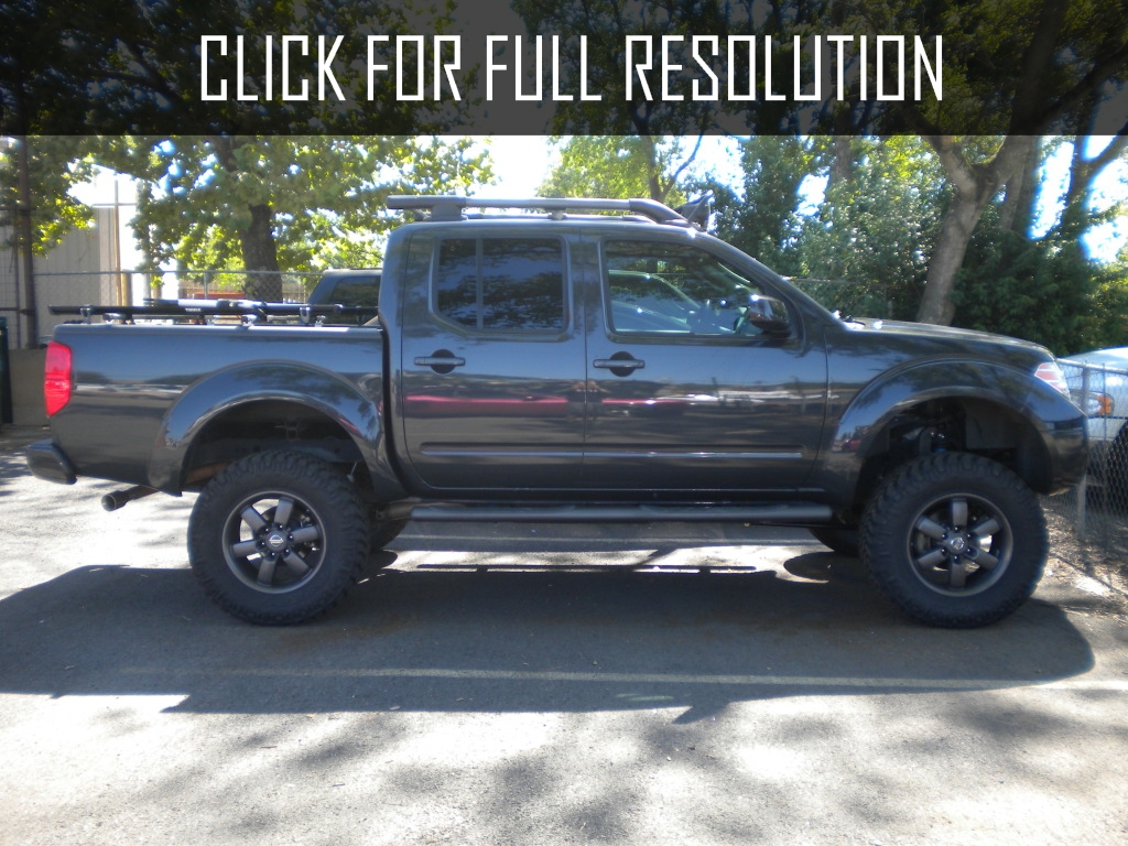 Nissan Frontier Pro 4x Lifted