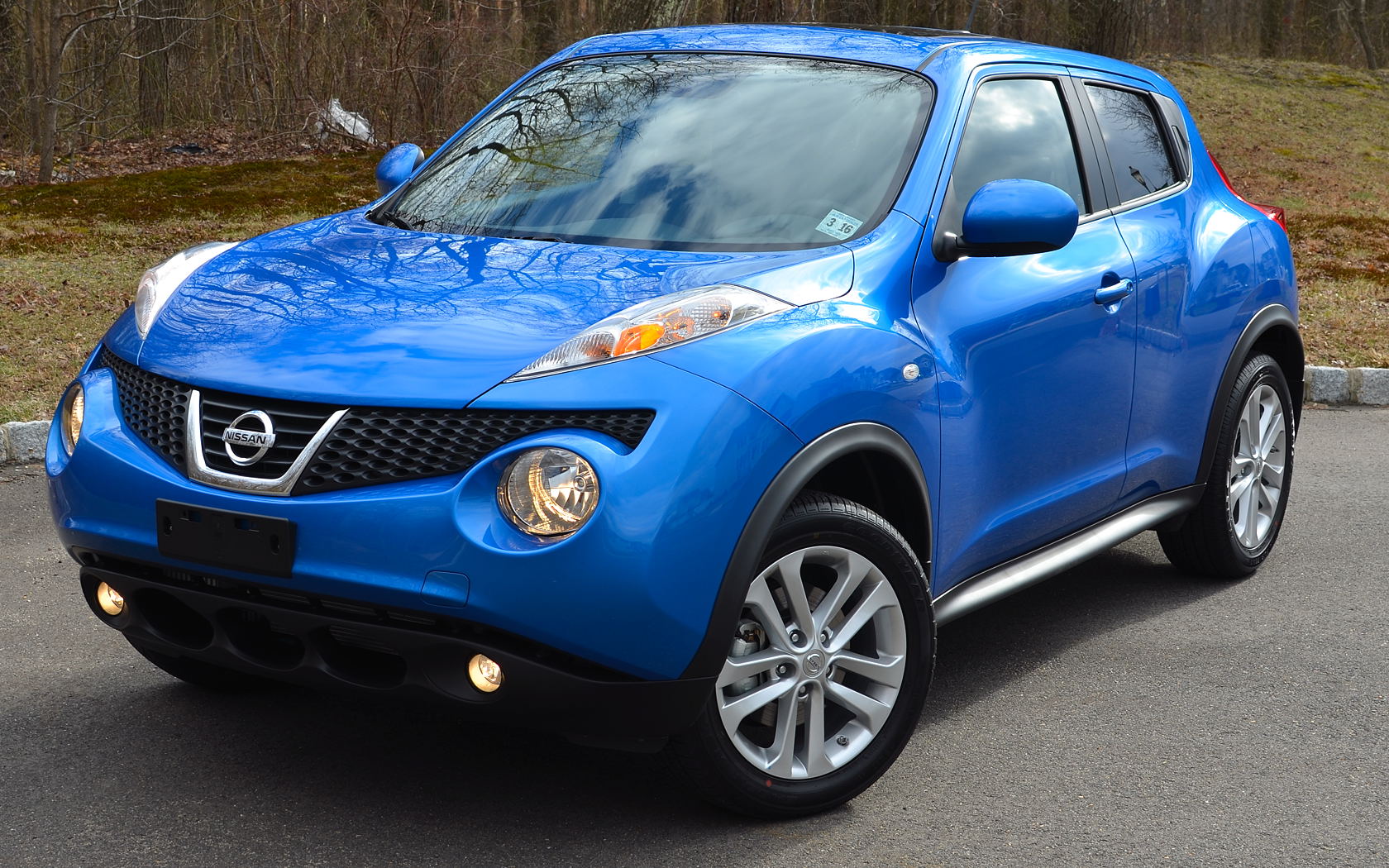 Nissan Juke Blue