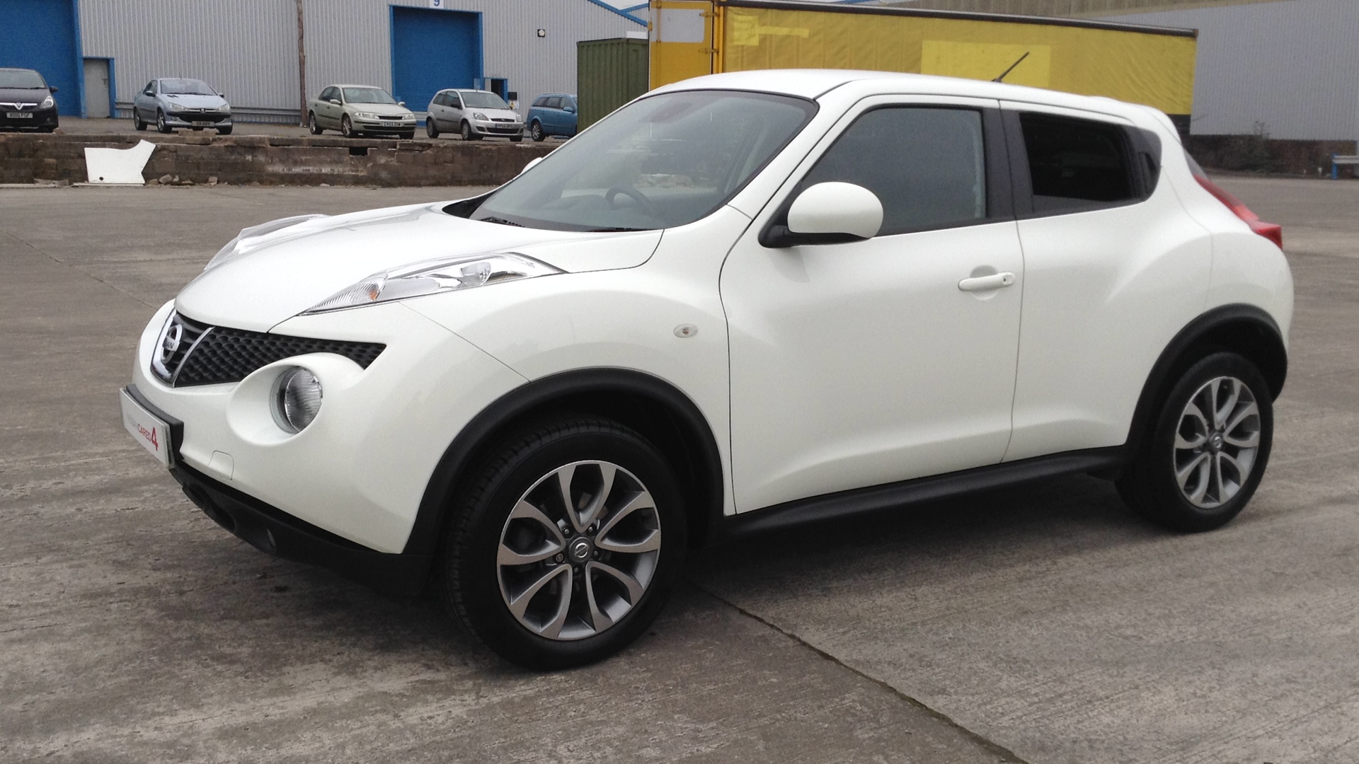 Nissan Juke Tekna White