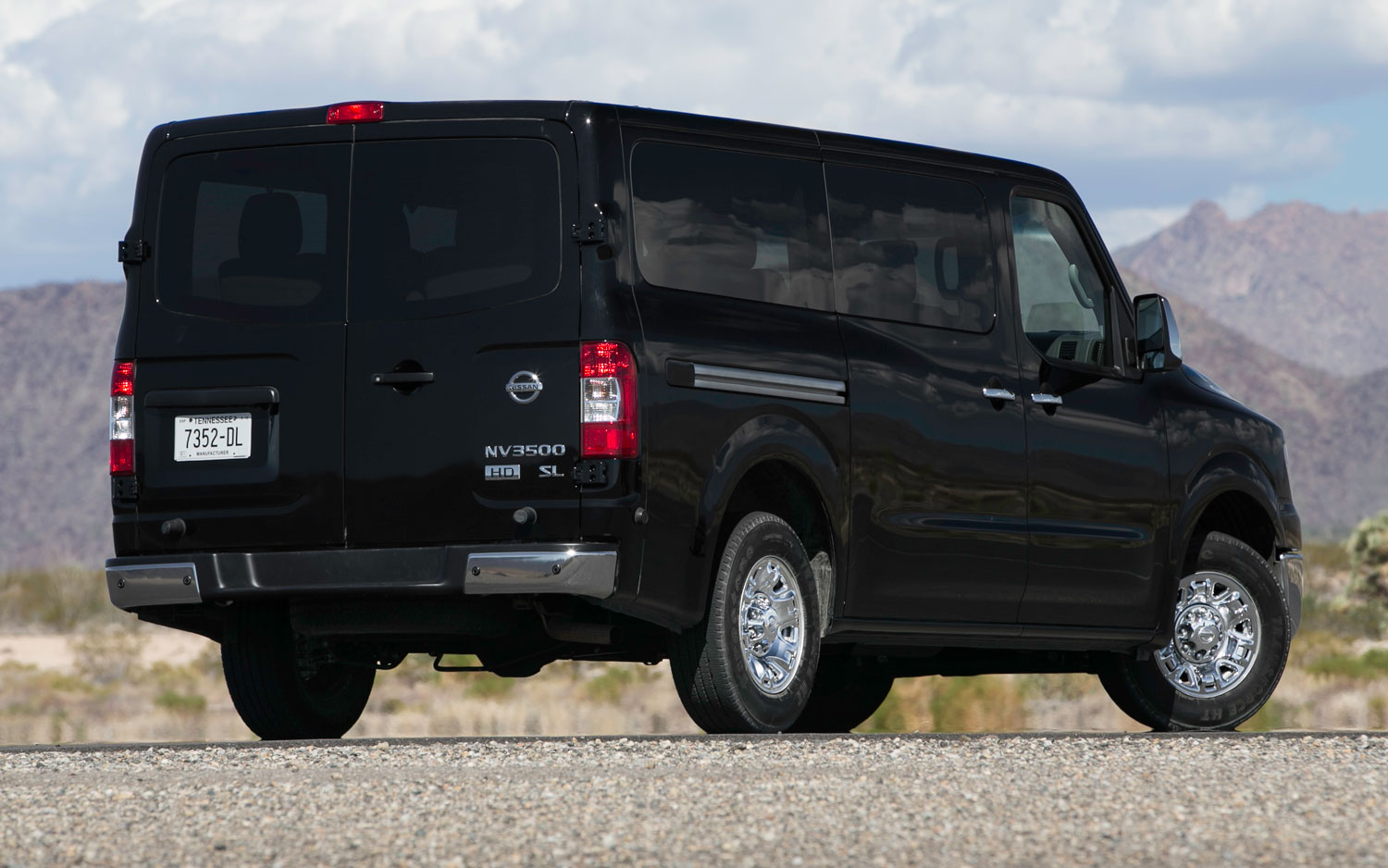 Nissan Nv 3500 Passenger Van