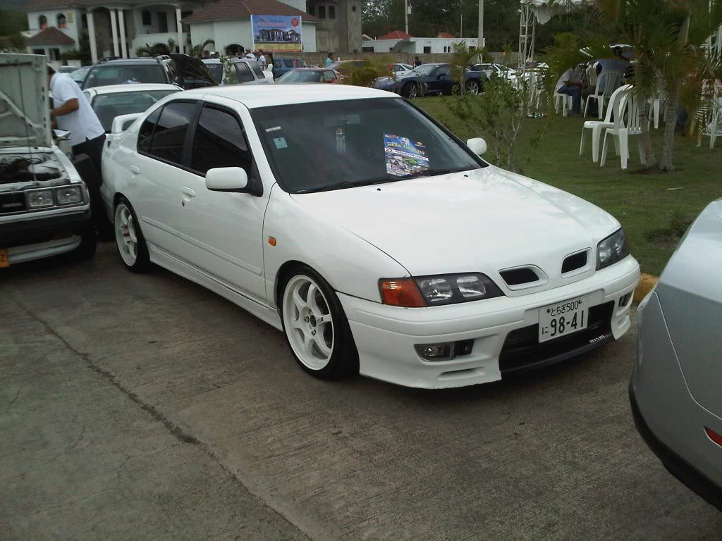 Nissan Primera Camino