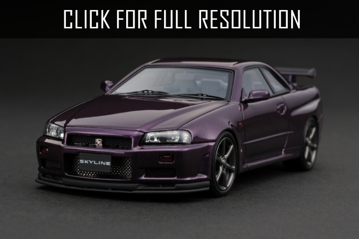 Nissan Skyline Purple