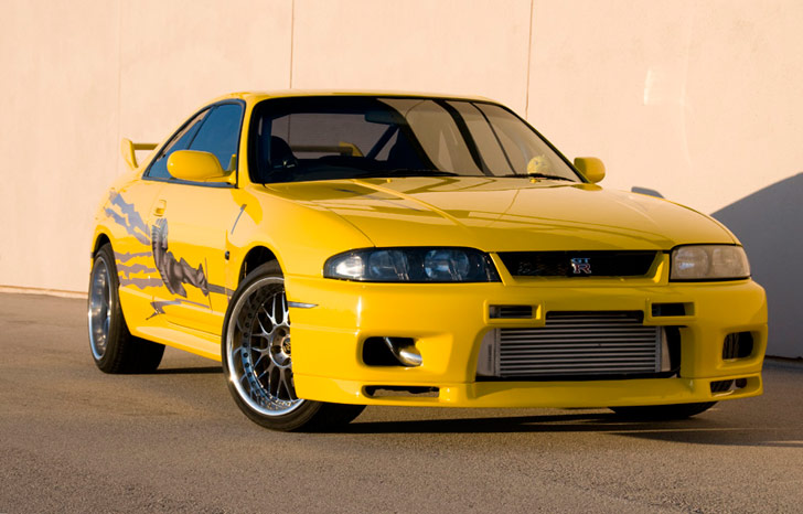 Nissan Skyline Yellow