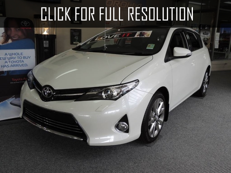 Toyota Corolla Hatchback 2015