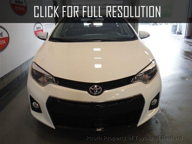 Toyota Corolla S Premium 2015