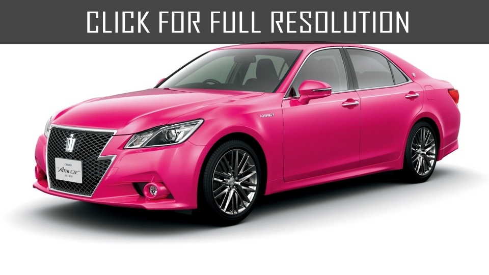 Toyota Crown Pink