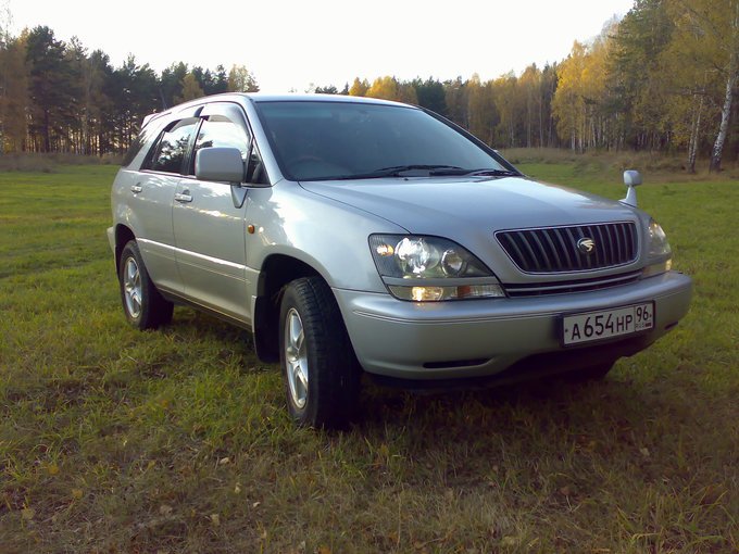 Toyota Harrier 2000