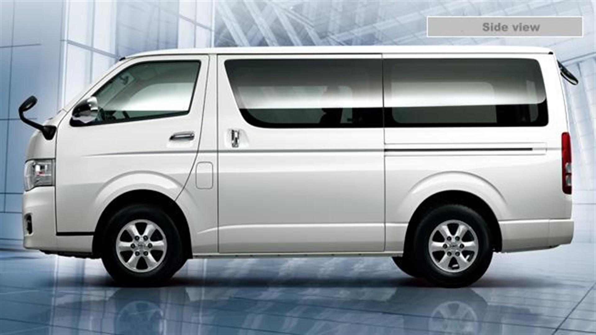 Toyota Hiace 2015