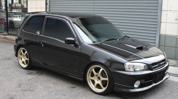 Toyota Starlet Glanza S