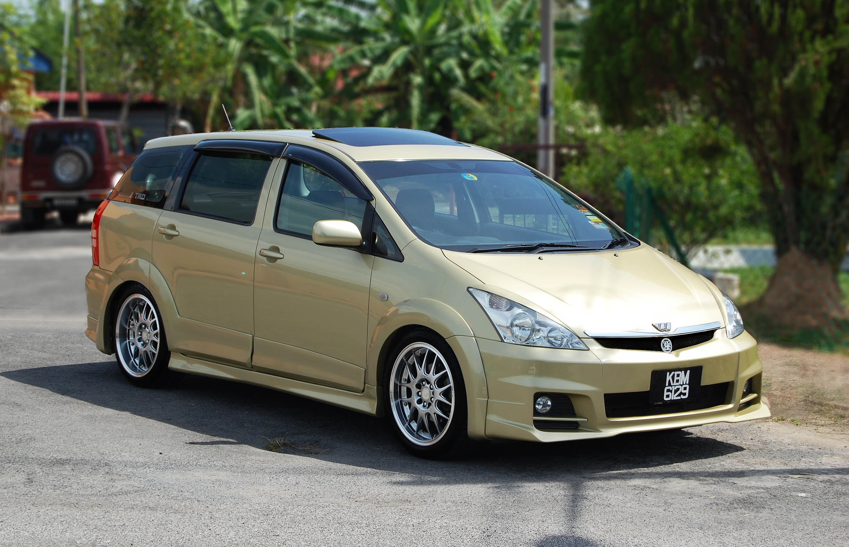 Toyota Wish Modified