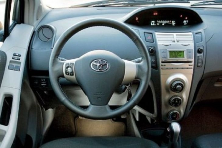 Toyota Yaris 1.0