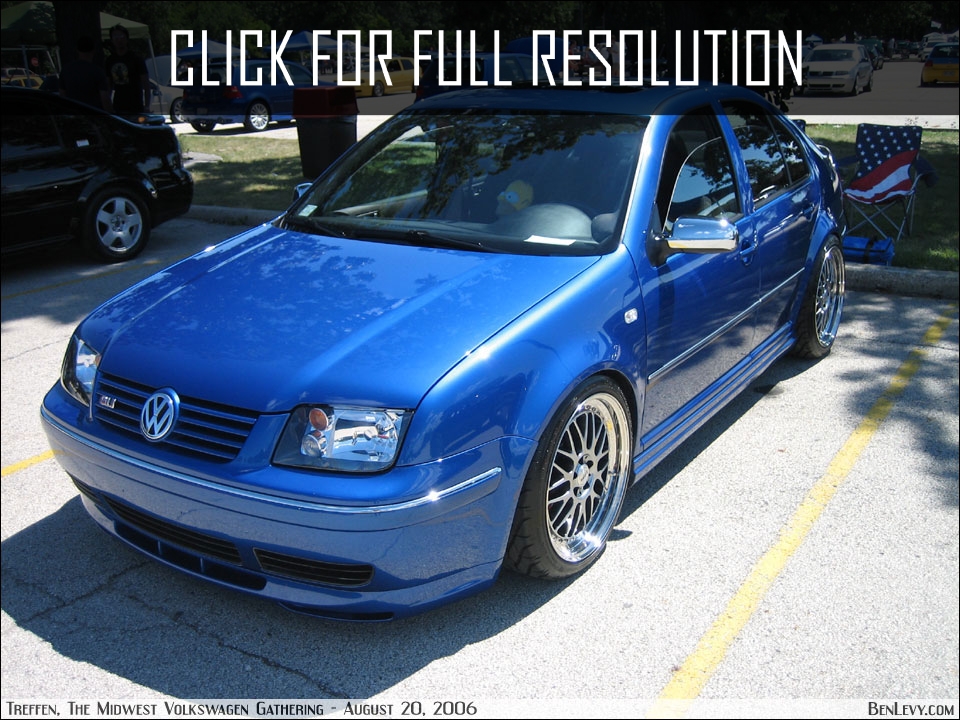 Volkswagen Jetta Blue