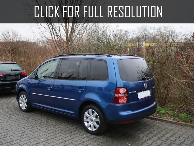 Volkswagen Touran Blue