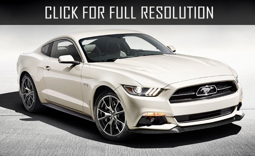 2015 Ford Mustang white