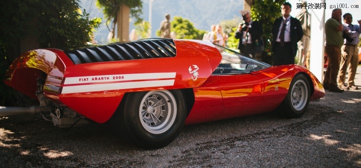 Abarth 2000