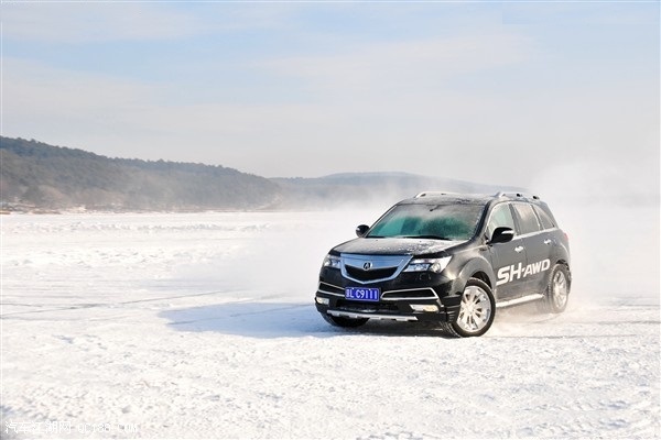Acura MDX SH-AWD 