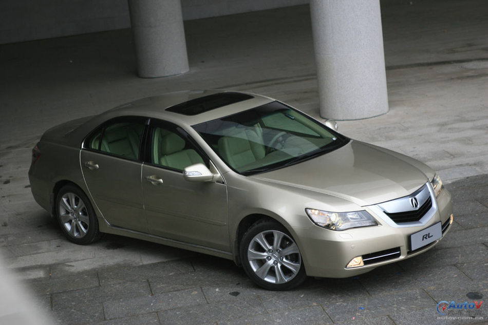 Acura RL AWD